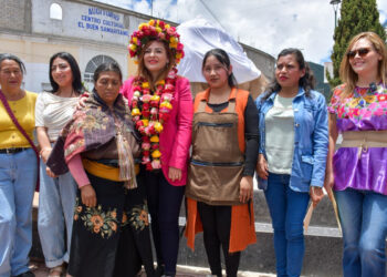 Inaugura Fabiola Ricci rehabilitación de la Glorieta Los Cantaritos