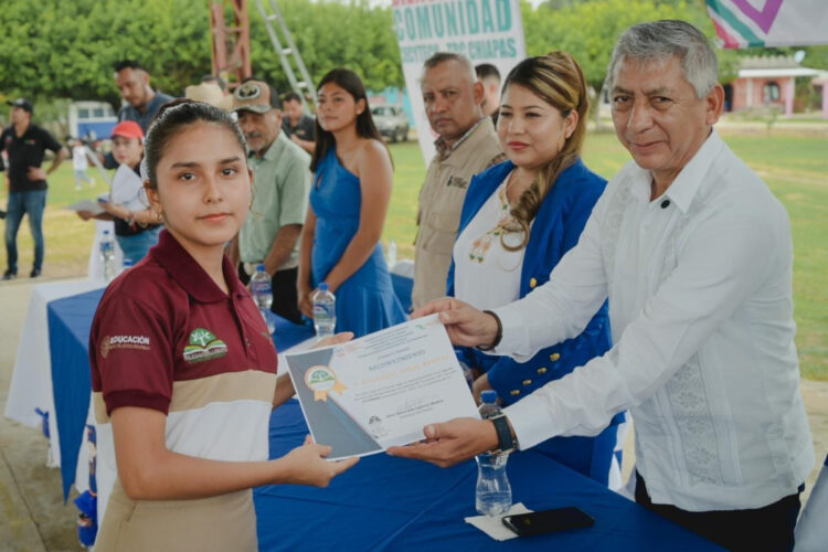 Educación, ciencia y tecnología impulsan a la nueva generación del Cecytech y TBC