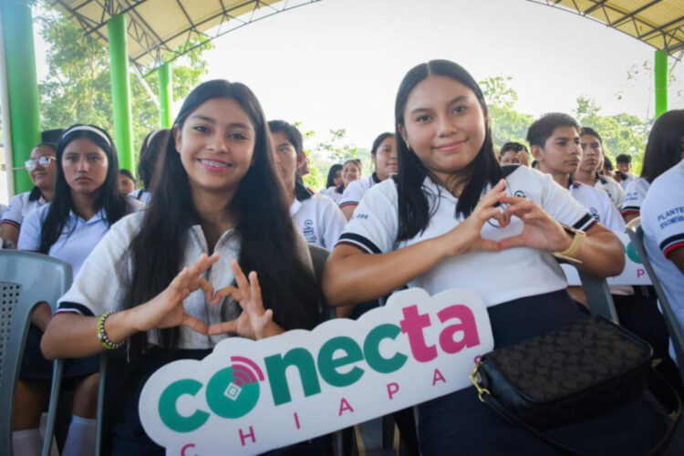 Se reduce la brecha digital con el programa “Conecta Cobach”