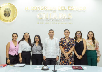 Comisión Permanente aprueba licencia de funcionarios municipales