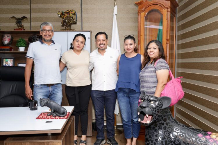 Acuerdan trabajo conjunto padres y madres de la comunidad con autismo y Congreso del Estado