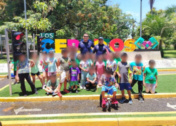 Imparten plática de educación vial