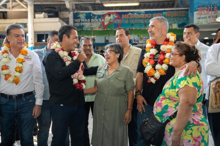 En el Día de los Locatarios, Eduardo Ramírez refrenda apoyo a mercados tradicionales