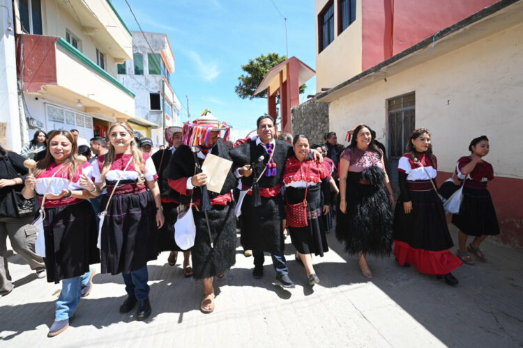 Se gobierna obedeciendo, no se gobierna mandando: ERA
