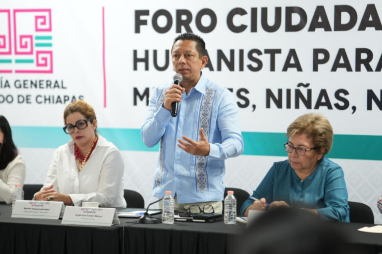 Fiscal General escucha a activistas para fortalecer el Decálogo Humanista para la Protección de Mujeres y NNA