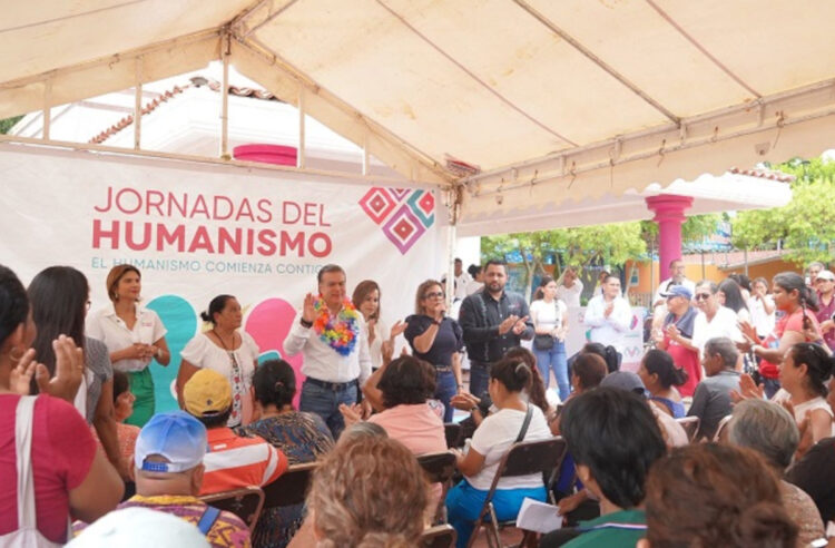 Jornadas del Humanismo siguen beneficiando a más familias en Tuxtla Gutiérrez: Paco Chacón