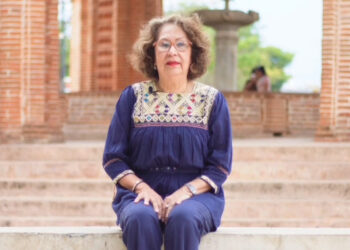 Autora chiapaneca presenta con éxito su libro ‘Legado de vida, un viaje al ADN cultural familiar’