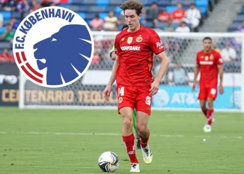 Marcel Ruiz podría jugar Champions junto a Rodrigo Huescas