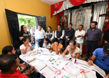 OEI presencia avances en círculos de estudio del Programa Chiapas Puede