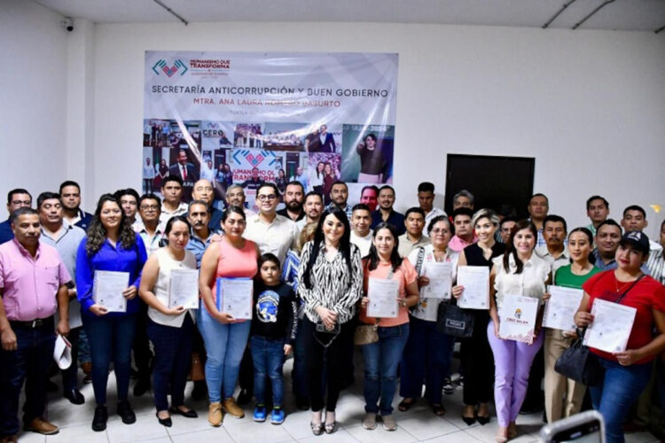 SAyBG entrega constancias del Registro Único de Contratistas CRUC BALAM