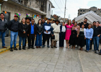 Pavimentación Histórica: Ayuntamiento de San Cristóbal inaugura obra en la Colonia 1º de Enero