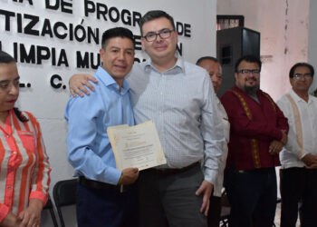 Clausuran programa de alfabetización para trabajadoras del área de Limpia Municipal