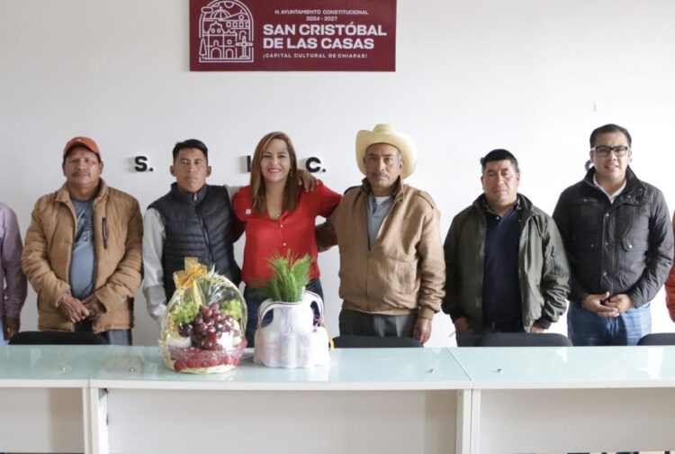 Reafirma Fabiola Ricci compromisos de obra pública con la comunidad de Taza de Agua