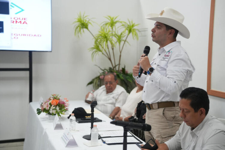 Hoy trabajamos de la mano, ese es el camino: Aparicio Avendaño