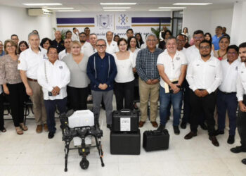 Dona HELIBOSS drones a la UNACH