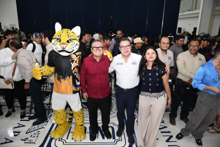 Cientos de estudiantes se dan cita en el Festival Ocelote organizado por la UNACH