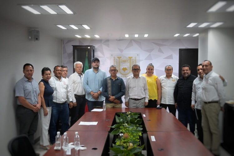 Cecytech y Unach firman convenio de colaboración para impulsar la formación integral de estudiantes