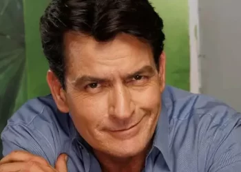 Charlie Sheen revela que un cártel mexicano lo vetó por comprar demasiada droga