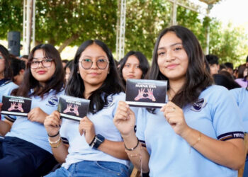 Continúa esta semana la entrega de chips de Conecta Chiapas: Paco Chacón