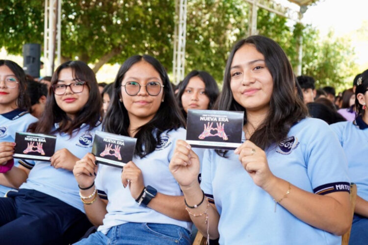 Continúa esta semana la entrega de chips de Conecta Chiapas: Paco Chacón