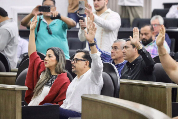 Aprueba Congreso reforma constitucional en materia de extorsión y de ratificación de grados superiores de la GN