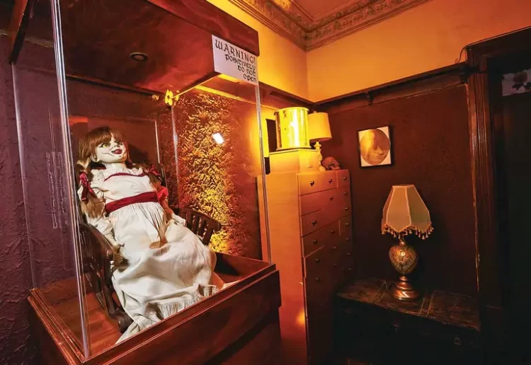 El Conjuro: El demonio, también fuera de la pantalla