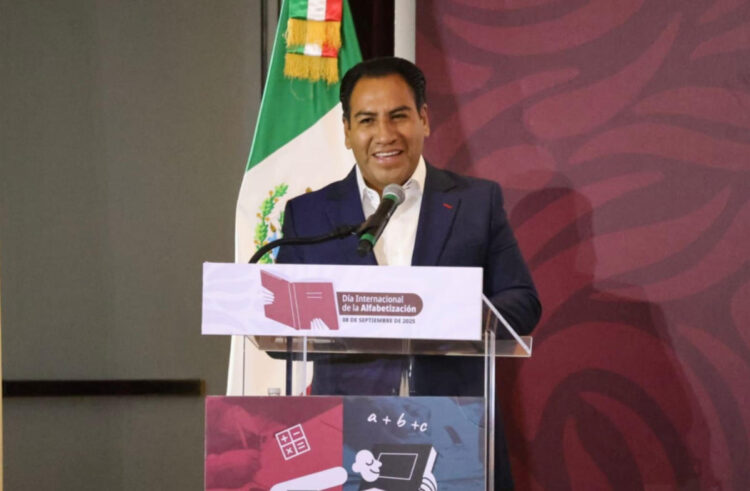 Destacan avances de alfabetización en Chiapas