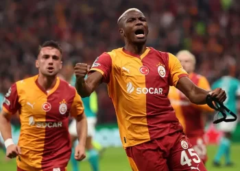 Galatasaray sorprende al Liverpool en Champions