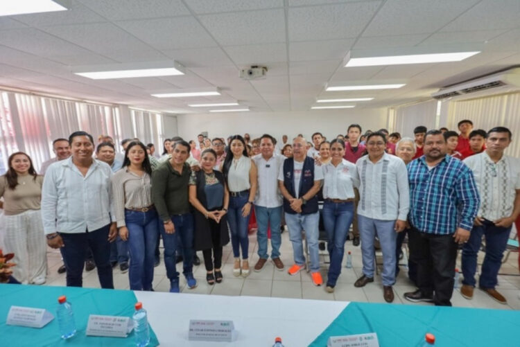 Entrega Icatech constancias de capacitación