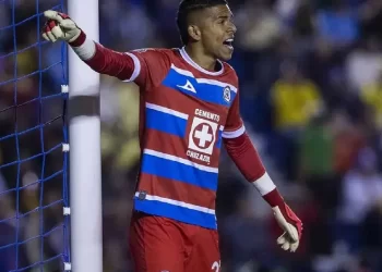 Óscar Córdoba y todo Colombia tunden a Kevin Mier