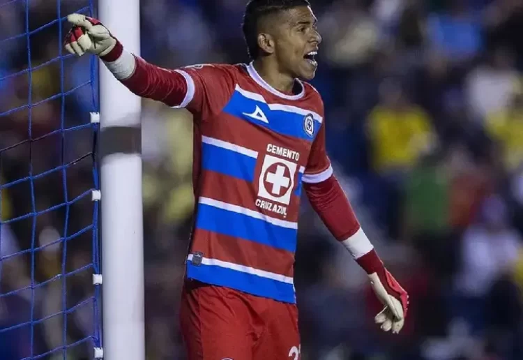 Óscar Córdoba y todo Colombia tunden a Kevin Mier