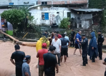 Implementan evacuación preventiva y acciones por fuertes lluvias en Tapachula