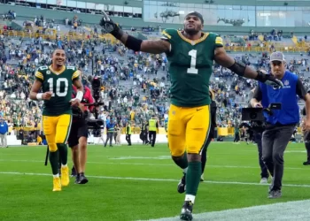 Va a ser doloroso: Parsons se enfrentará a Prescott en la NFL