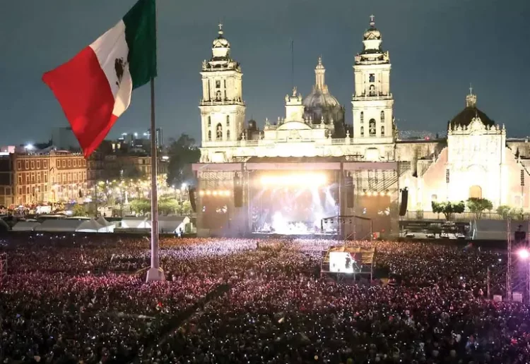 No hay nadie como Residente, no se calla nada; así fue su concierto en el Zócalo capitalino
