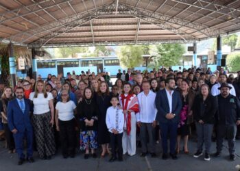 Firman convenio para fortalecer desayunos escolares en SCLC