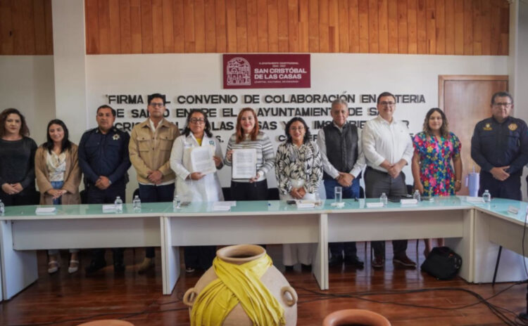 Ayuntamiento de San Cristóbal firma convenio con IMSS Bienestar