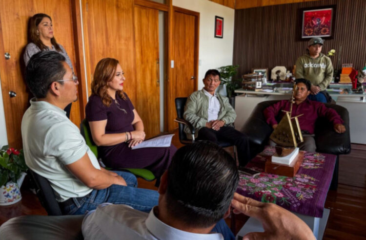 Alcaldesa Fabiola Ricci refuerza lazos con vecinos de La Hormiga