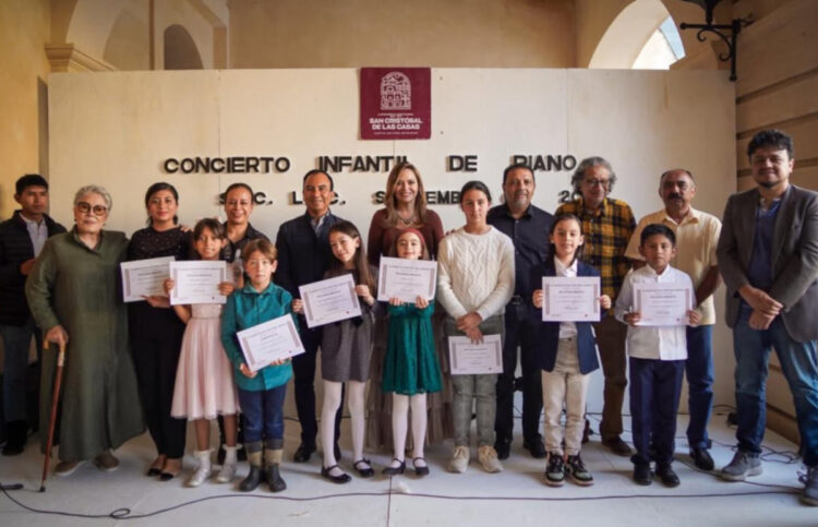 Niños pianistas conquistan al público en concierto realizado en el MUSAC