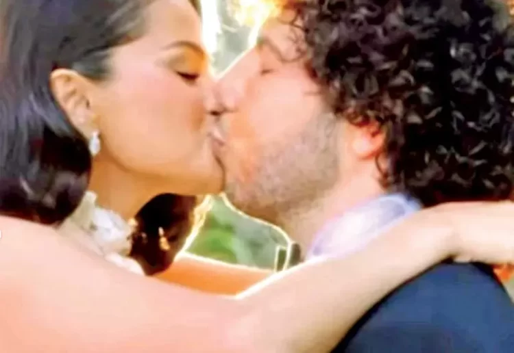 Selena Gomez y Benny Blanco sellan su historia de amor: un fin de semana de momentos íntimos