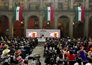 Primer informe: Sheinbaum destaca disminución de la pobreza en México
