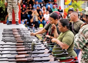 Venezuela prepara el estado de excepción; tensión con Estados Unidos