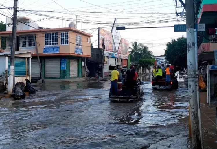 SMN alerta por deslaves e inundaciones por lluvias del frente frío 8 hoy 20 de octubre