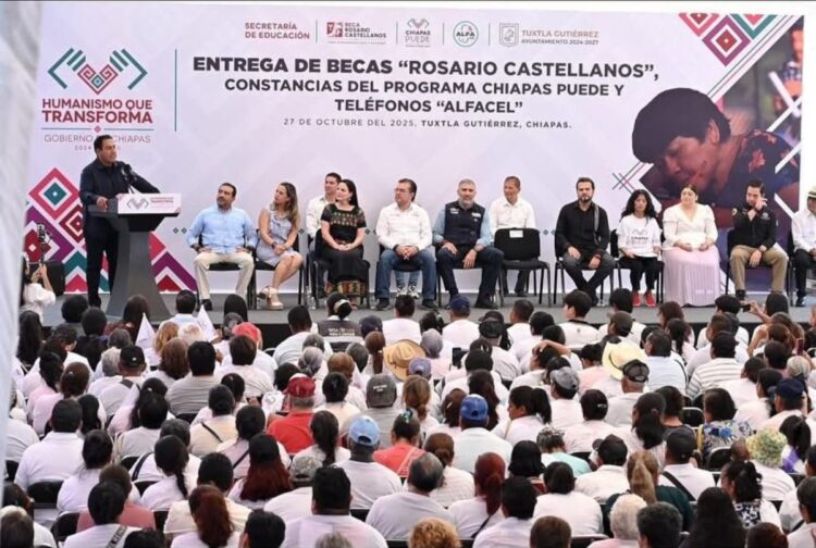En unidad con el pueblo, Eduardo Ramírez fortalece la lucha contra la ignorancia