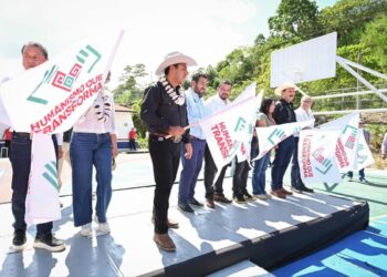 Eduardo Ramírez impulsa obras y acciones para el bienestar de las familias de Amatán e Ixhuatán