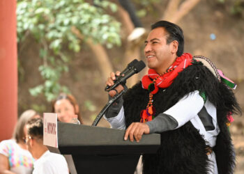 Eduardo Ramírez Aguilar impulsa desarrollo y bienestar en Mitontic