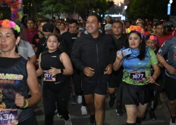 Eduardo Ramírez se suma a la Ruta Xibalbá 5K en Tuxtla