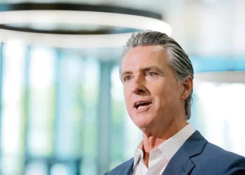 Gavin Newsom admite que aspira a la Casa Blanca