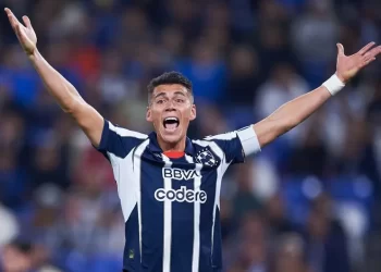 Héctor Moreno anuncia su retiro como profesional
