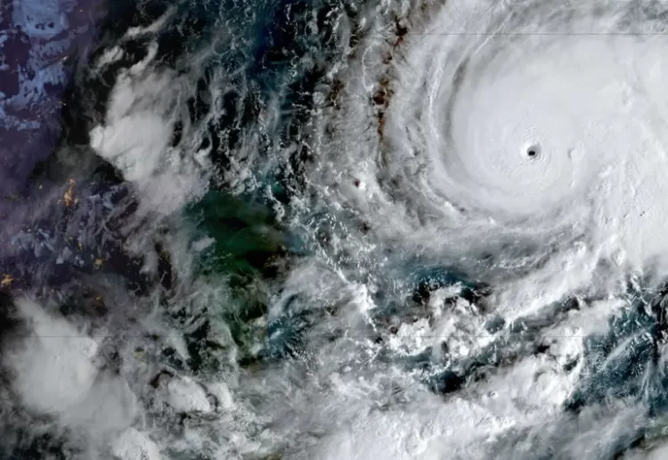 Huracán Melissa alcanza categoría 5 y pone en alerta a Jamaica