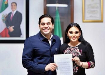 Refrenda Juan Trinidad compromiso de legislar para combatir la corrupción